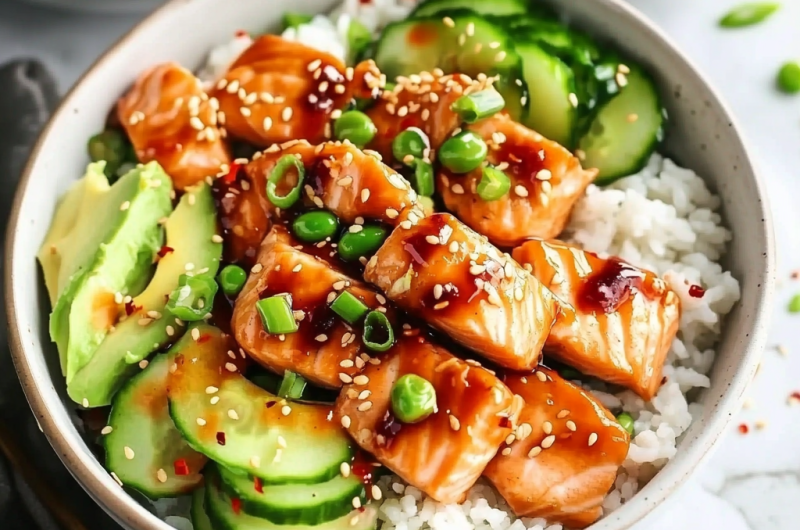 Honey Sriracha Salmon Bowls